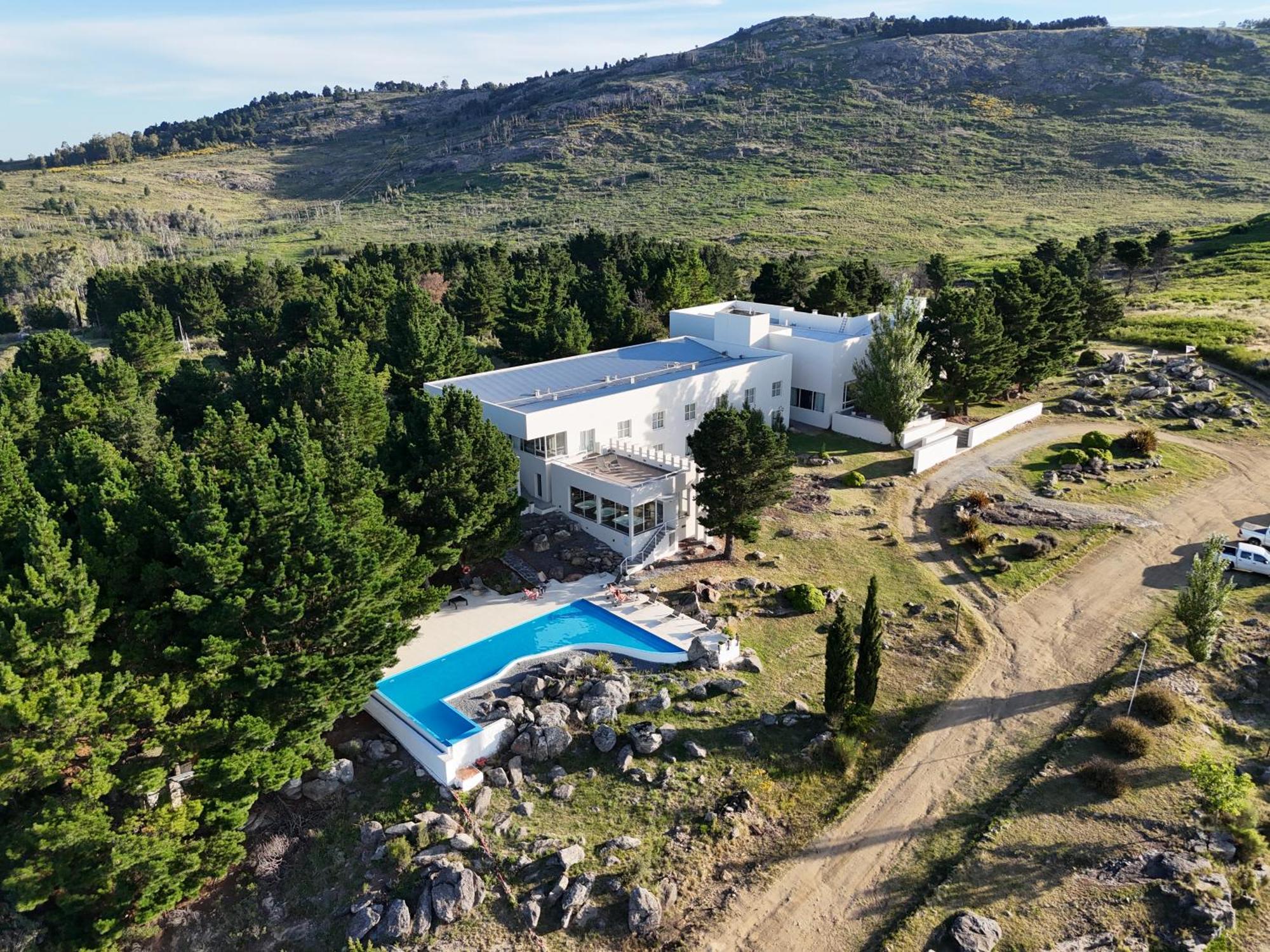 Elegance Hotel Tandil Buitenkant foto