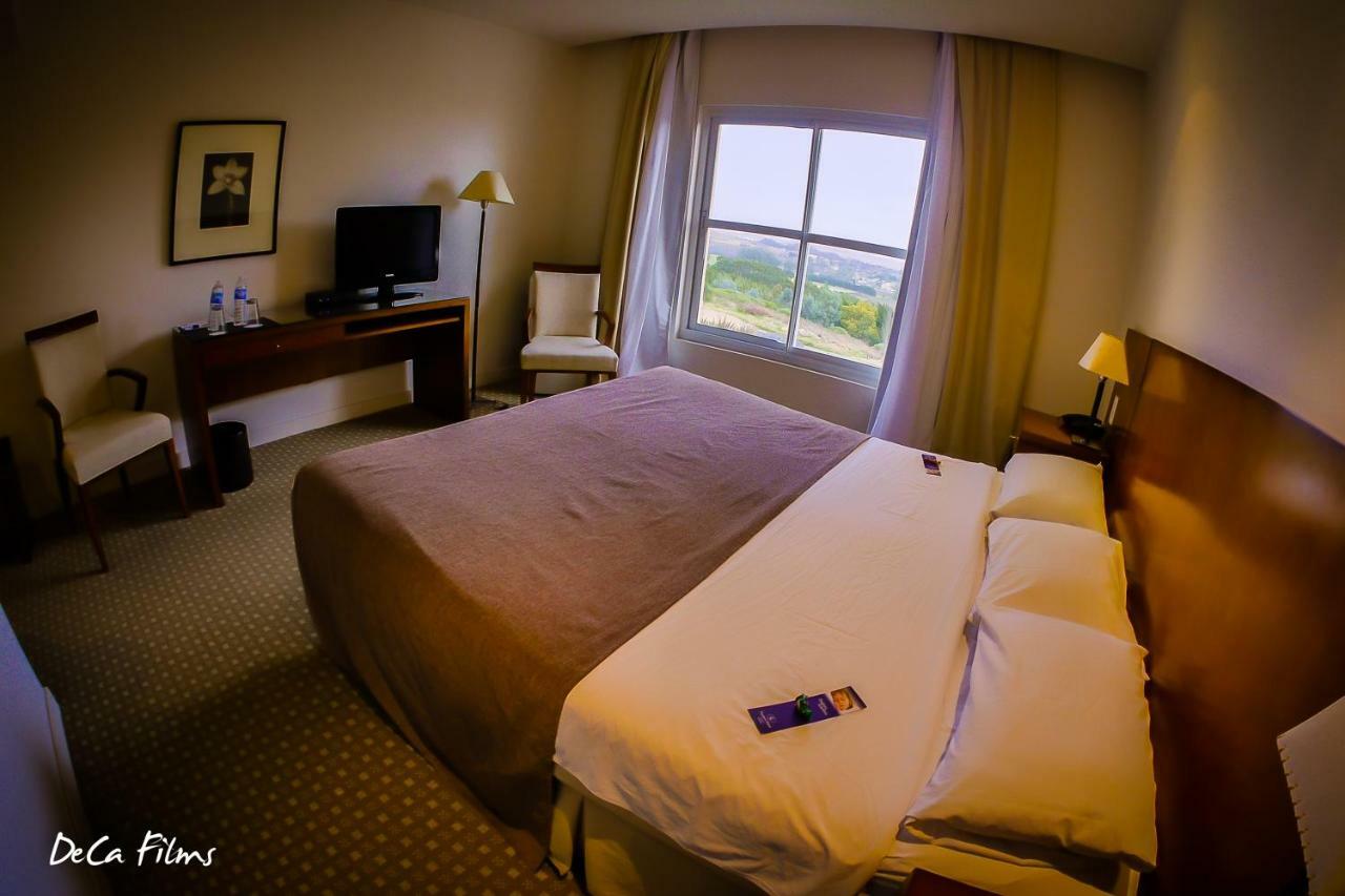 Elegance Hotel Tandil Kamer foto