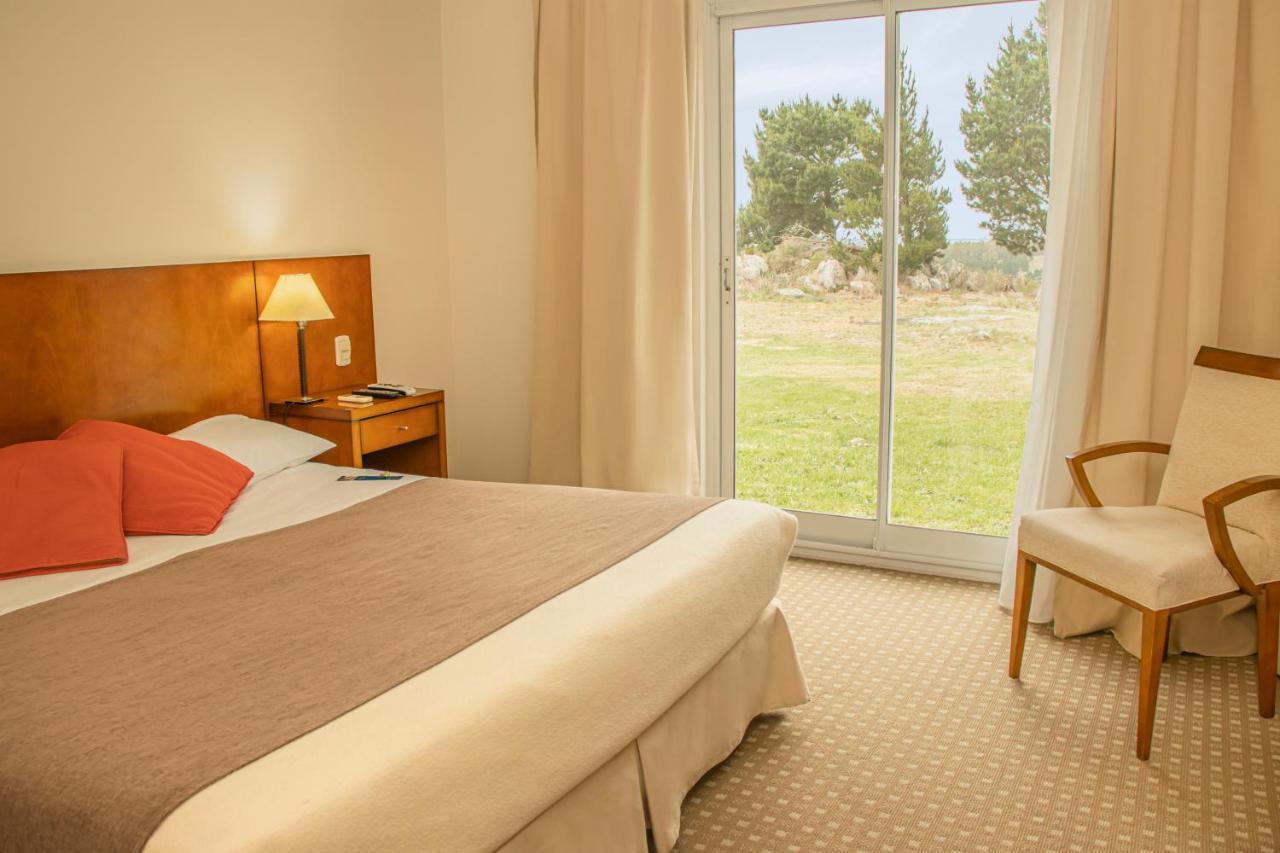Elegance Hotel Tandil Buitenkant foto
